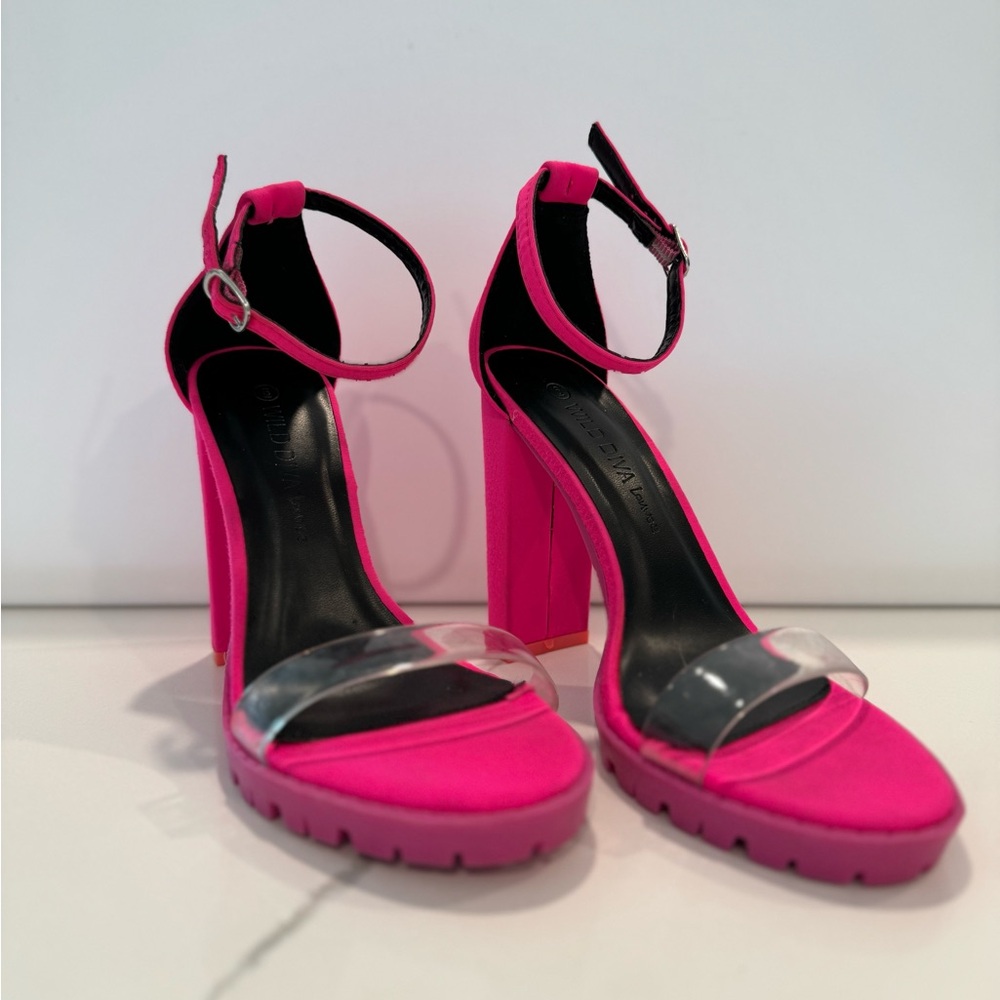 Size 6, heels
